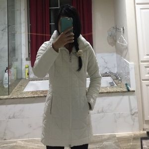 White NORTH FACE Women's Jacket sz small; LIKE NEW